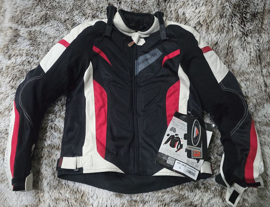 Casaco mota com protecção extra de pescoço  e luvas