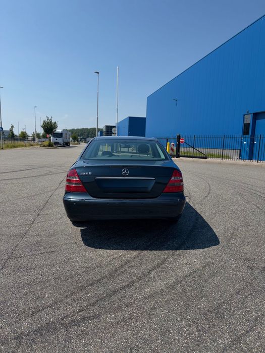 Mercedes E-CLASS w211 220 cdi