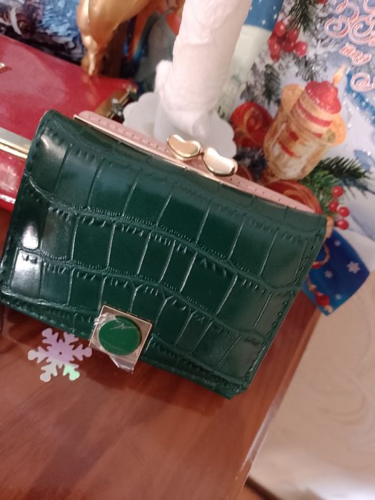 продаю стильний гарний гаманець