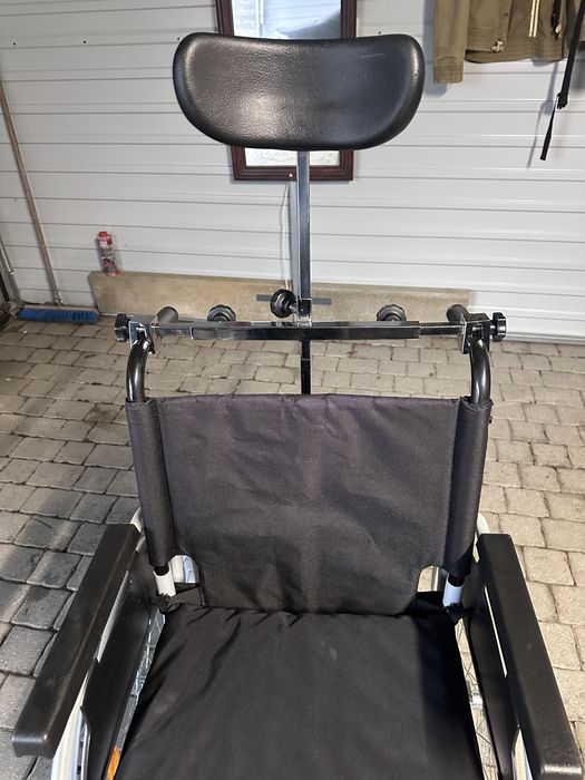 Zagłówek do wózka inwalickiego