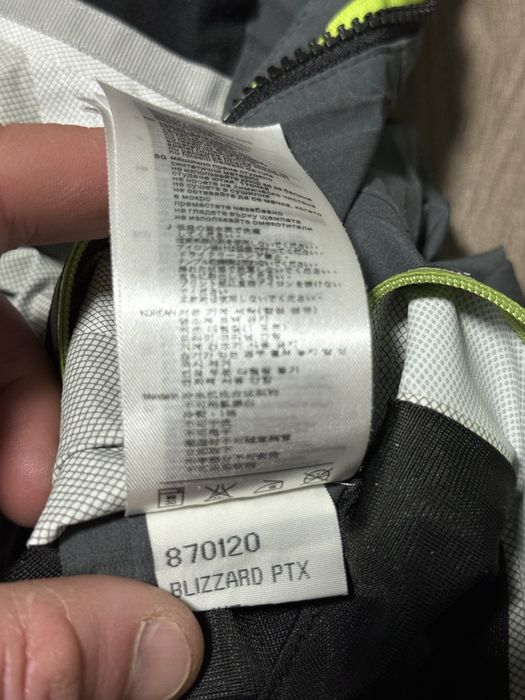 Куртка вітровка  Dynafit розмір S