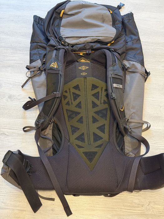 Gregory Paragon 48L