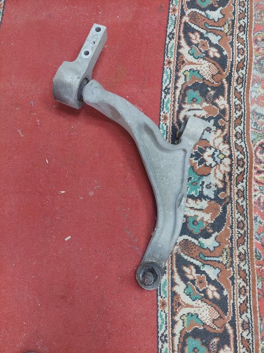 Рычаг передний правый Acura mdx 2008
