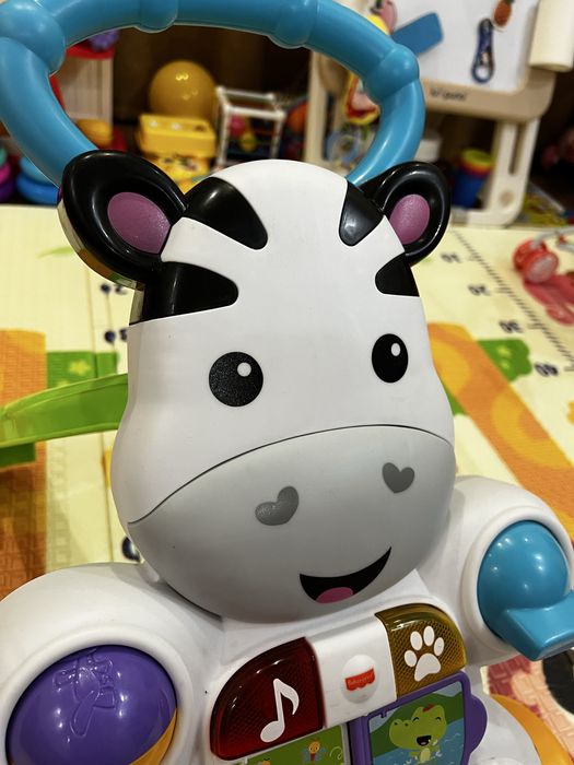 Каталка ходунки зебра fisher price