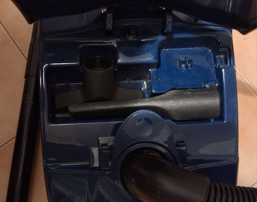 Aspirador Worten com boa sucção