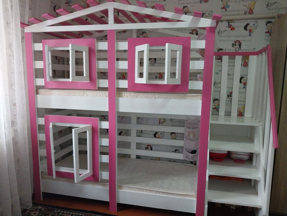 Двоповерхове ліжко