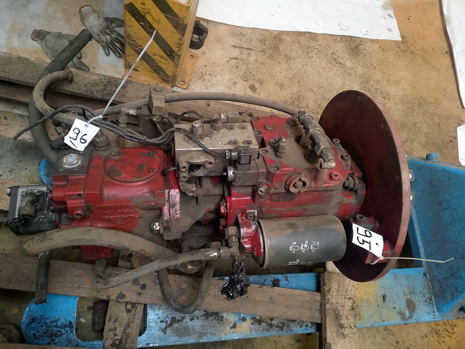 Pompa hydrauliczna Linde germany sterująca do zamiatarki koparki wózka