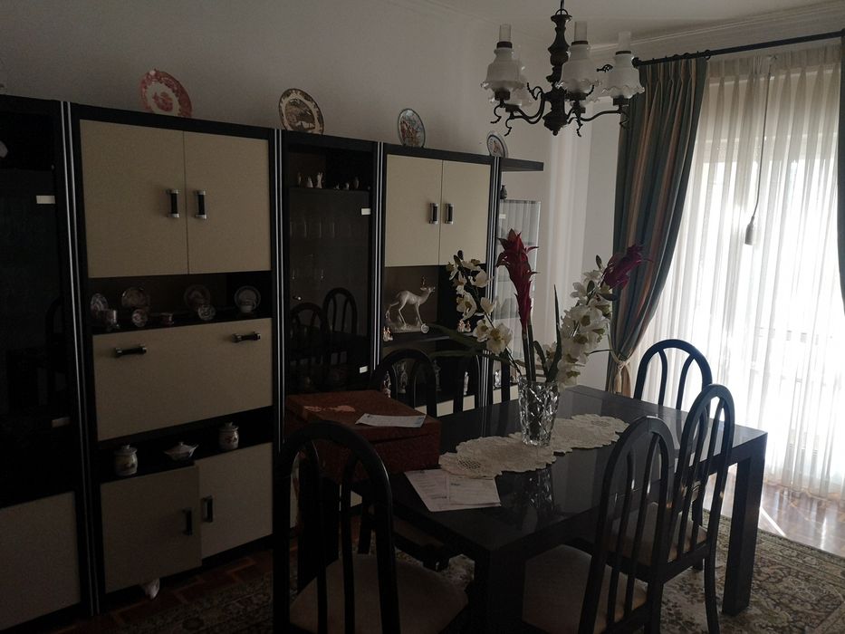 Apartamento T2 em Agualva-Cacém