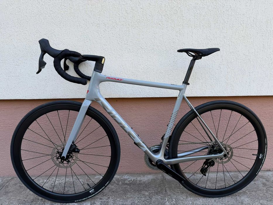 Rower szosowy Ridley Helium SLX Disc Force eTap
