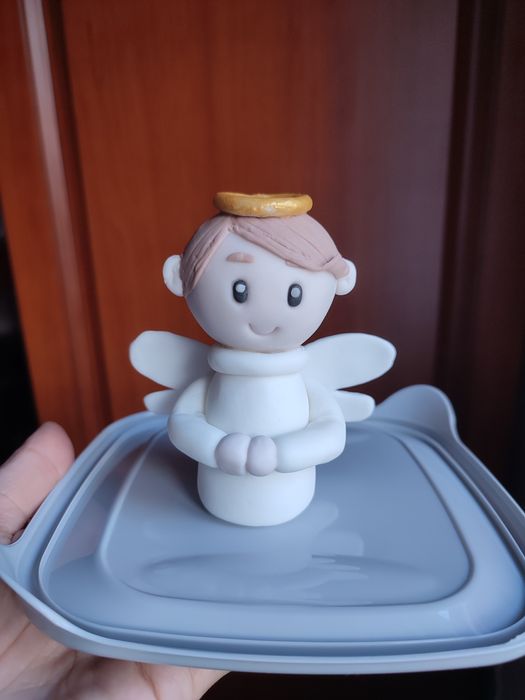 Figurka z masy cukrowej aniołek chrzest