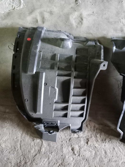 Подкрылки передние Toyota Land Cruiser 300