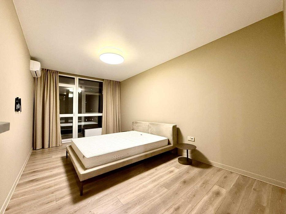 Автономна Інвертор Джона Маккейна 3А ЖК Французький квартал 2 Печерськ