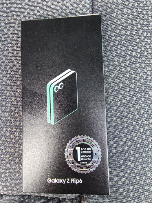 Samsung Galaxy Flip 6 . 512