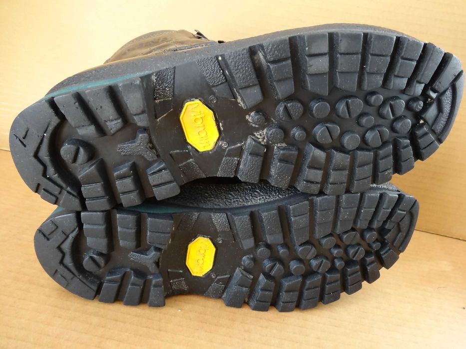 Buty MEINDL roz 42 SKÓRA Vibram Górskie Trekkingowe