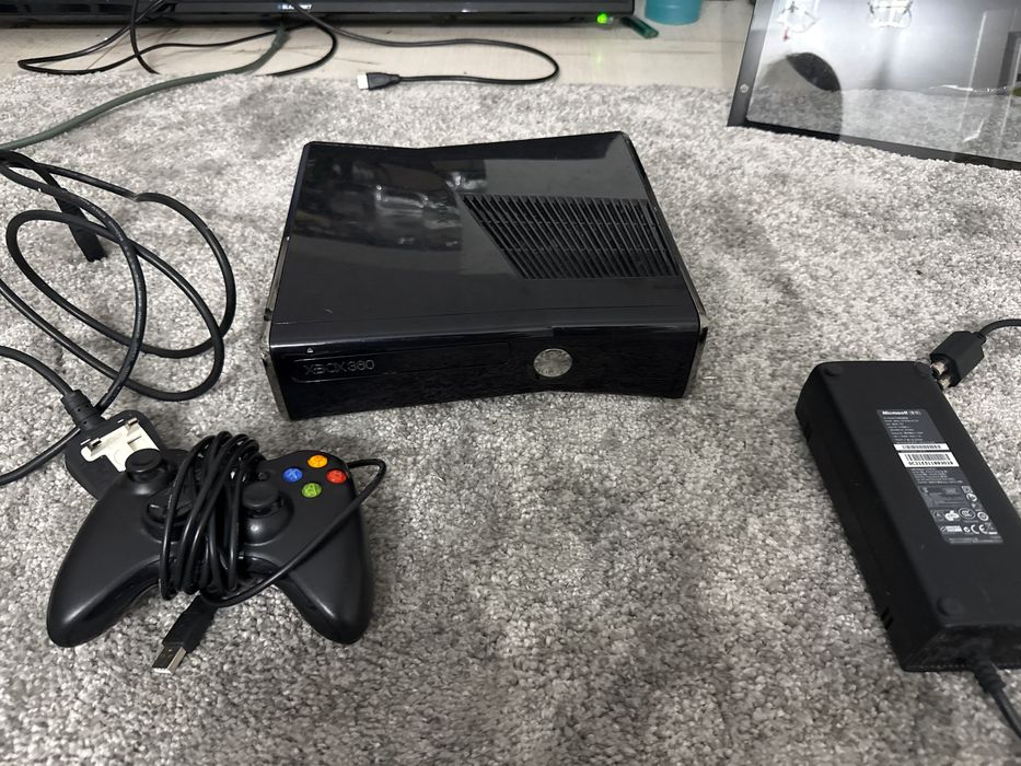Xbox 360 slim PO SERWISIE ! Pad+zasilacz