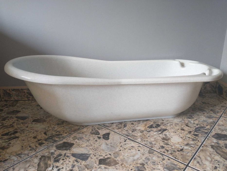 wanienka dla dziecka firmy "Krywałd - ERG. S.A." Knurów