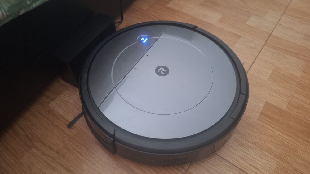 iRobot Roomba Combo - Robot Aspirador e Mop | Funcional | Tampa partida