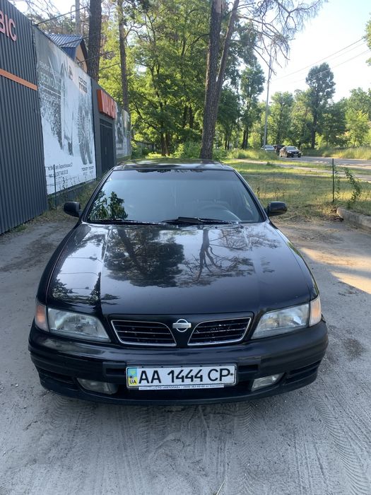 Ніссан махіма 1800