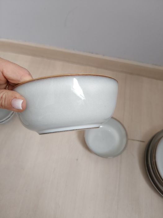 Gladelig ikea zestaw szarych talerzy brązowy rant