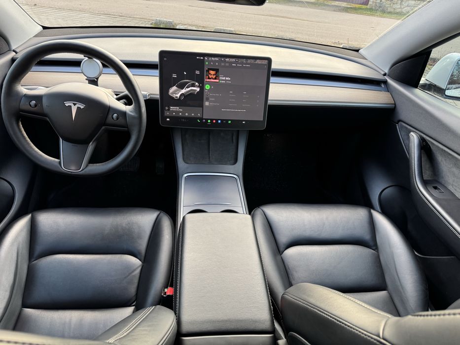 Tesla Model Y Long Range Dual Motor 82 кВт 2021