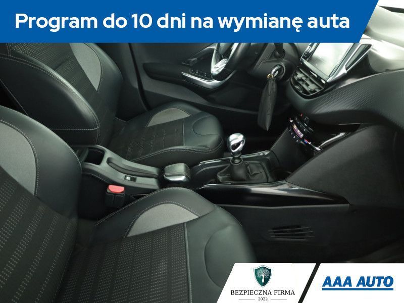 Peugeot 2008 1.2 PureTech, Salon Polska, Serwis ASO, Skóra, Navi, Klimatronic,