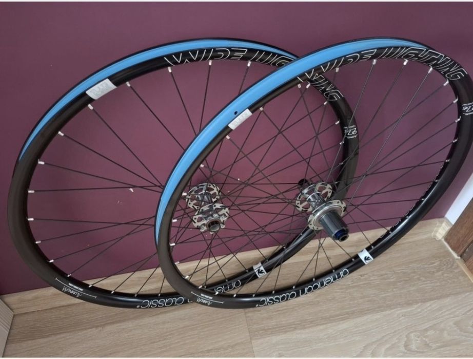 Nowe koła 27,5 American Classic Wide Lightning tylko 1512g sztywna oś