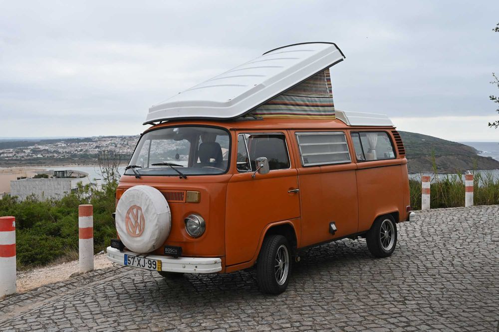 Volkswagen T2 Pão de Forma Bay Window 1973 - Motor Totalmente Reconstruído - Teto Westfalia