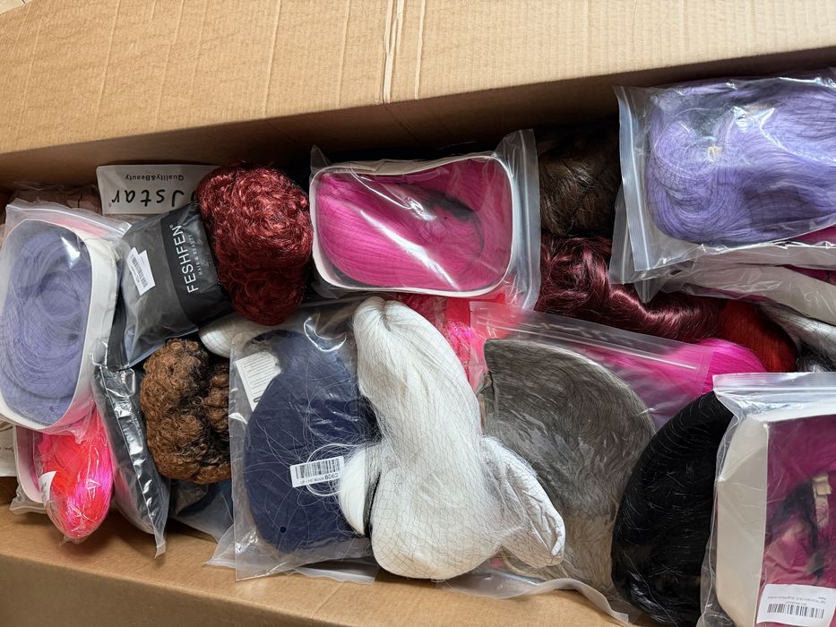 Peruki cosplay nowe ponad 100 szt wlosy