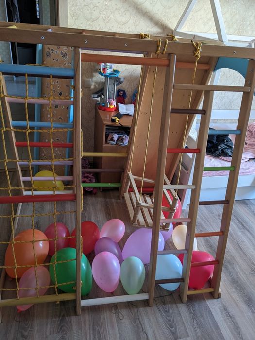 Дитячий спортивний комплекс дитячий. Горка. Гойдалка.