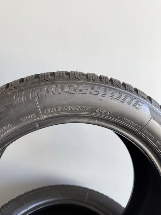 205/55 R17 95H XL Зимові шини Bridgestone Blizzak LM001