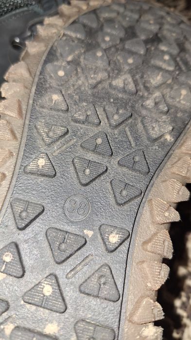 Зимові черевики. Для хлопчаків.