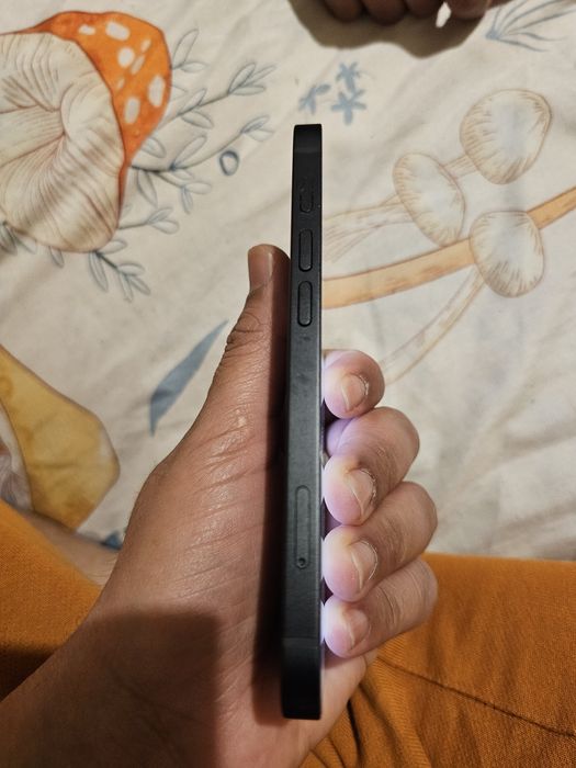 Iphone 16e  128gb 100%