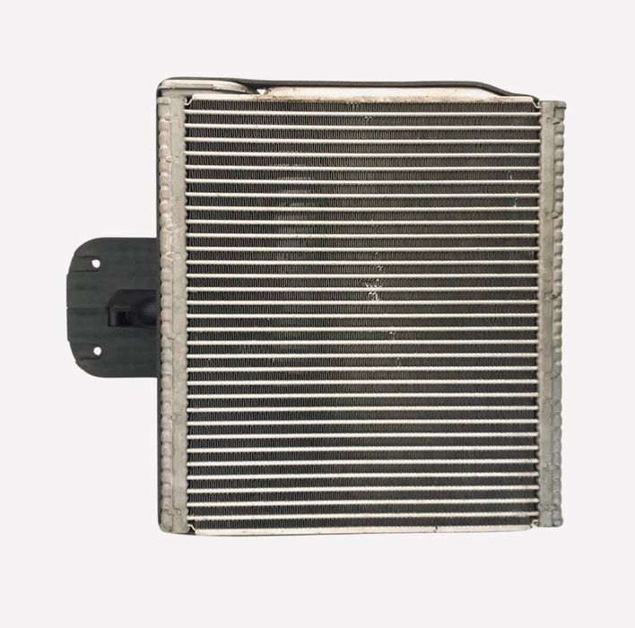 Випарник кондиціонера Tesla Model S