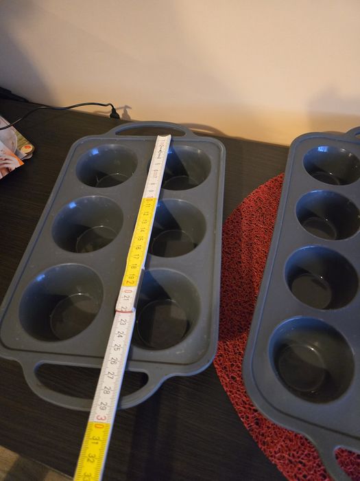 Pojemniki silikonowe do pieczenia