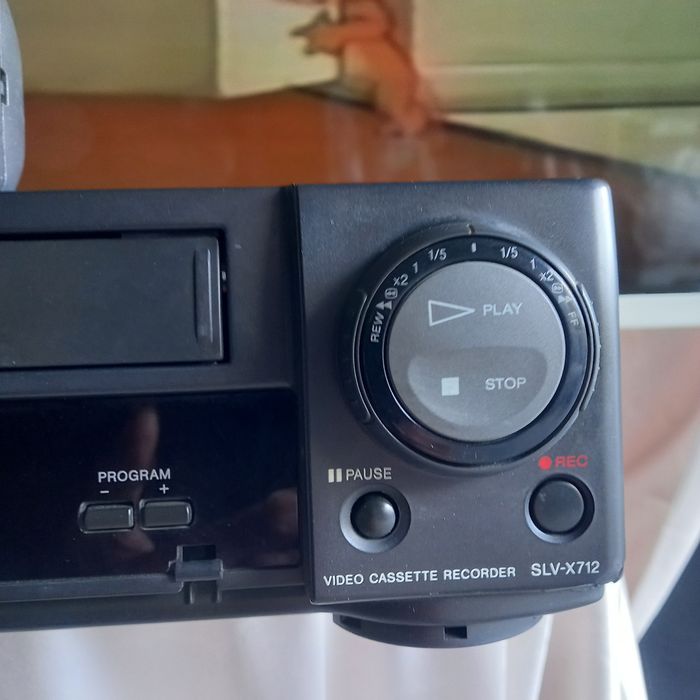 Видео магнитофон SONY SLV-X712SG