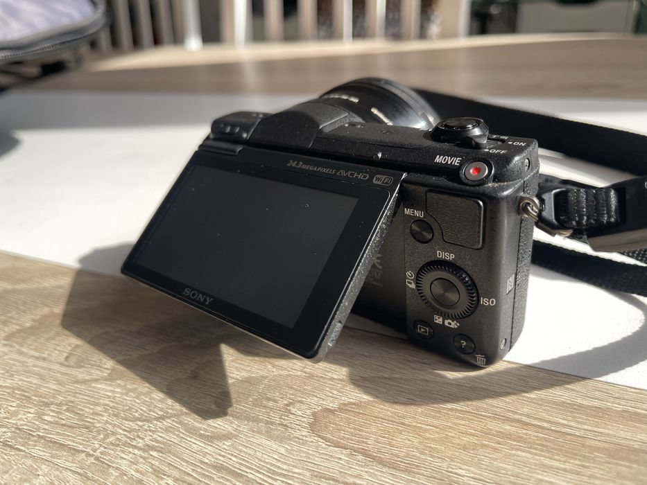 Sony A5100 + mochila + objectiva + tripé