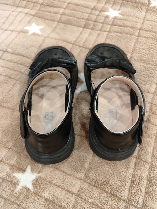 Туфлі для дівчинки