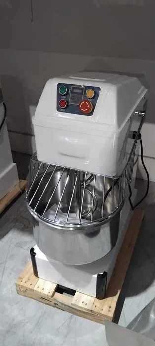 Amassadeira Espiral 20L - NOVA