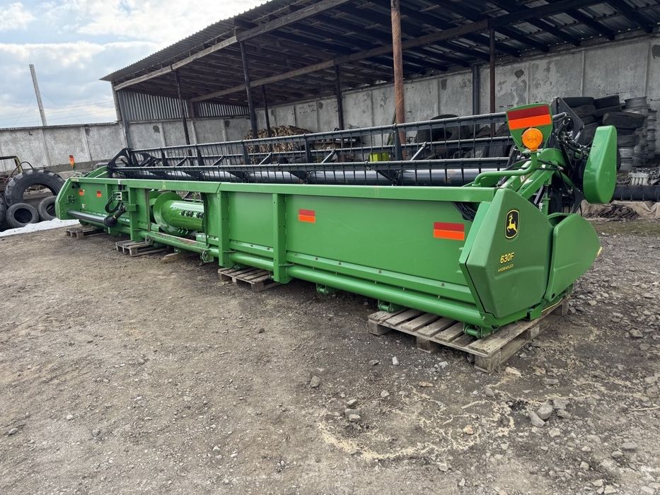Жатка гідрофлекс з США, John deere F630 9м. соєва жатка.
