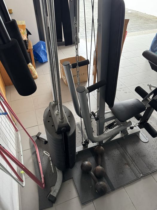 Maquina de ginasio64586073731075121