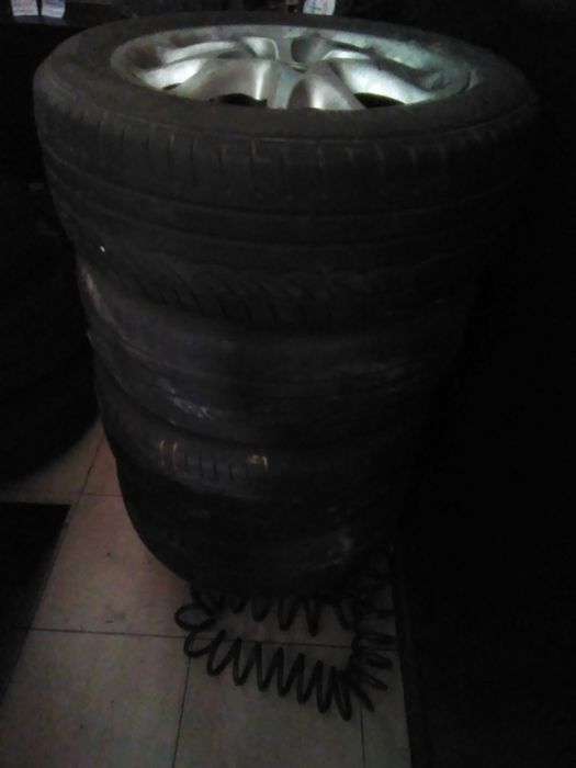 Jantes 15 Alfa Romeo com pneus
