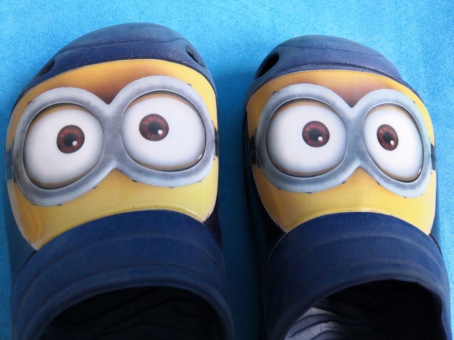 Sprzedam klapki/crocs/chodaki Minionki dla dziecka, rozm 29