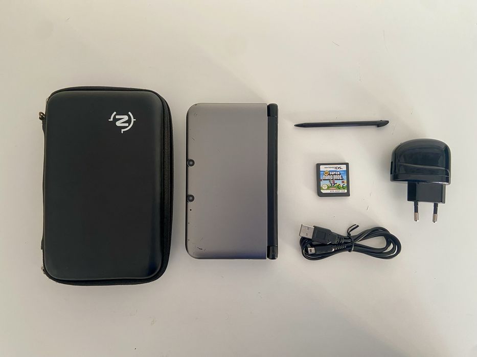 Nintendo 3DS XL c/acessórios