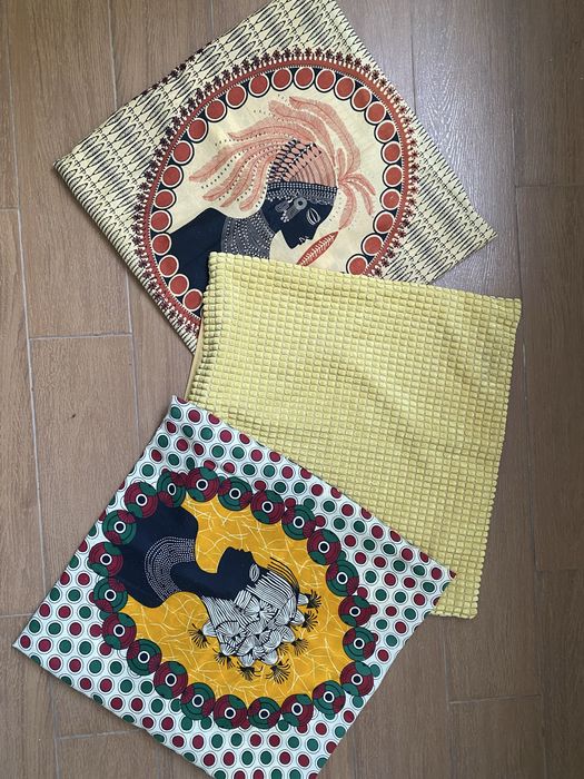 Teclado, carregador, ferro de engomar, tabua e outros