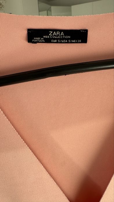 Bluzka z dekoltem, pudrowy róż