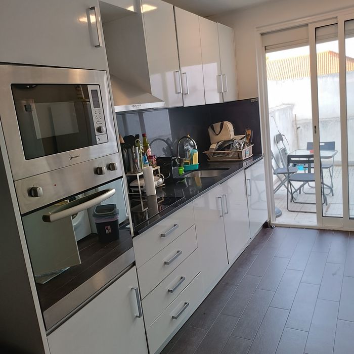 Quarto para estudantes no monte de Caparica