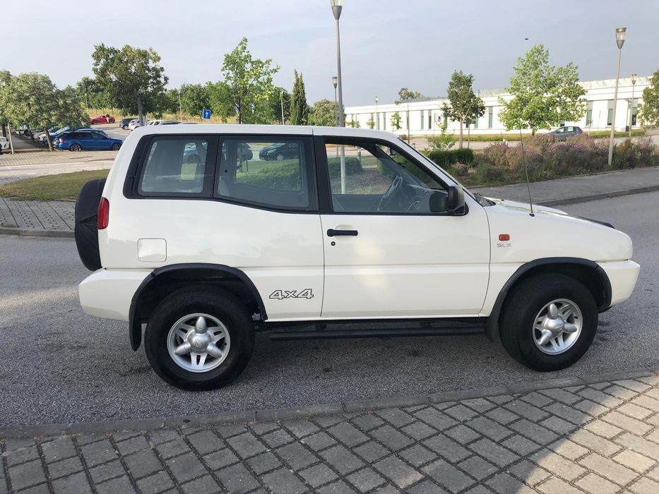Nissan Terrano II