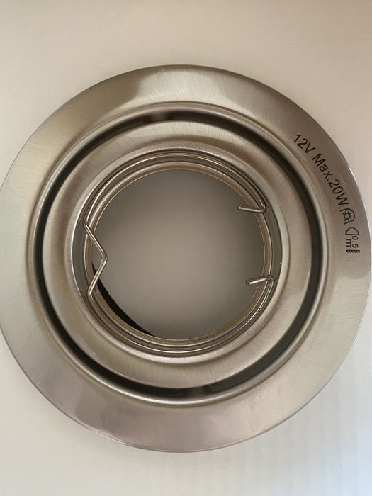 Halogen 12V 3 szt. Transformator 60V oprawy