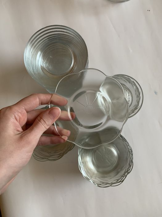 Spodki zestaw 6 spodkow kwiatki szklane