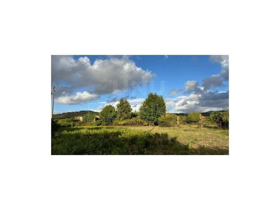 Terreno Urbanizável em Gondomil, Valença — Gondomil E Sanfins, Viana do Castelo